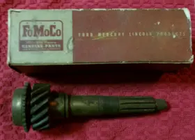 B6a-7017-e Ford 1955-56 Nos Oem Transmission Input Shaft V8
