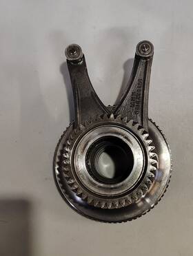 Original 27107546677 Atc300 Transfer Case Sprocket Asm Bmw 3 5