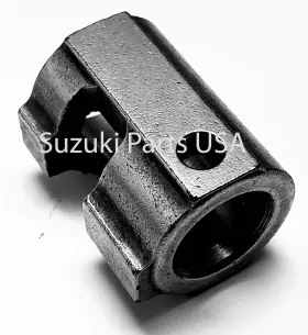 25241m83001 Suzuki - Oem Transmission Low Speed Shaft Yoke Samurai Ft85-ft95
